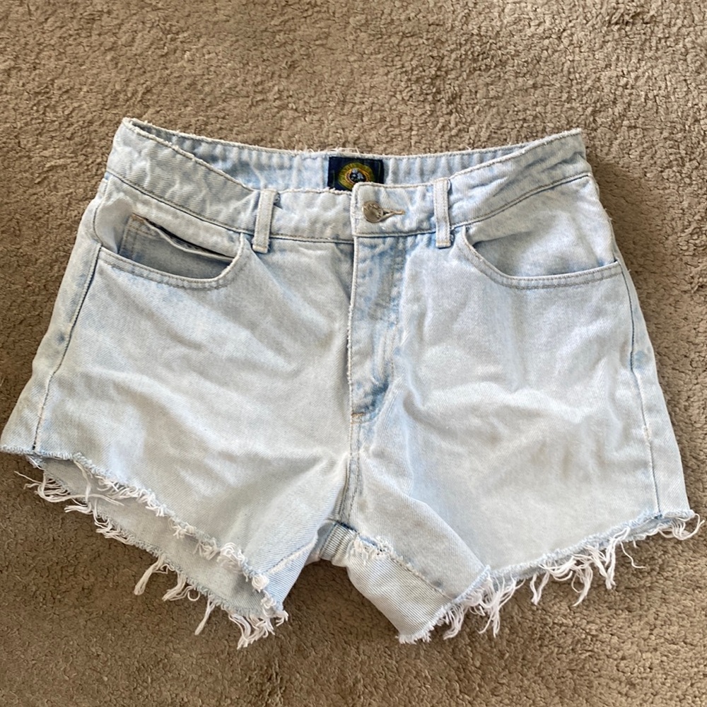 🤍vintage denim shorts🤍
